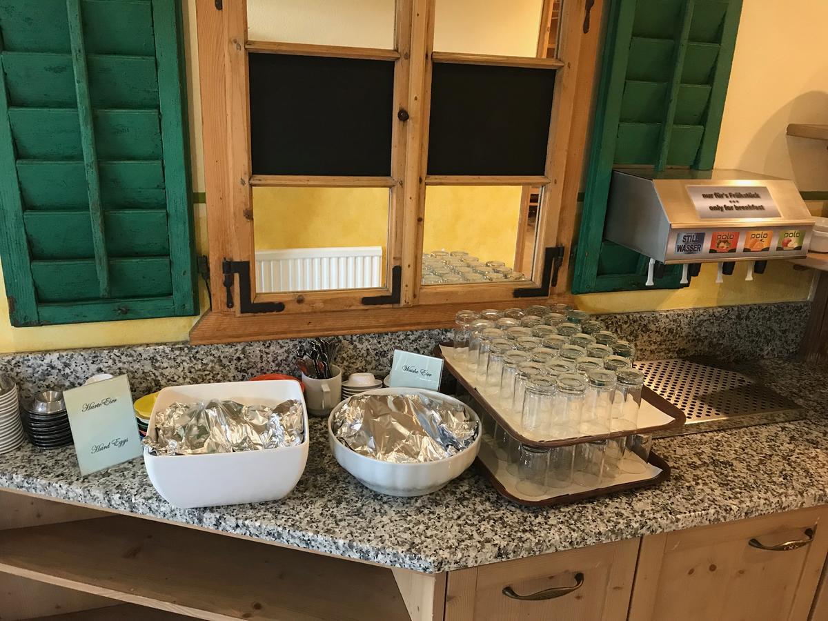 Voralpenhotel Schmoller Sankt Georgen im Attergau Exteriör bild